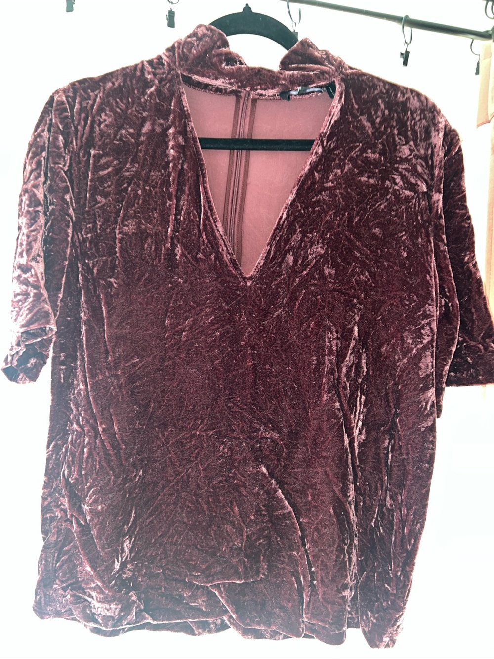 Theory Crushed Velvet V-Neck Tunic in Wine